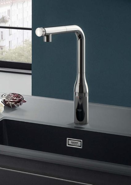 Смеситель для кухни с выдвижным изливом Grohe Essence SmartControl 31615000 31615000 фото