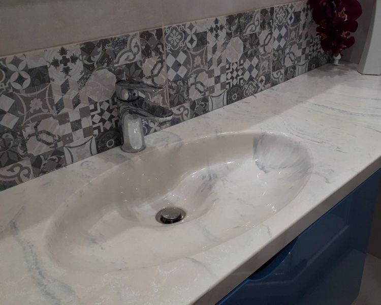 Стільниця з чашею Одрі - колір та розмір на вибір 24613-01 фото